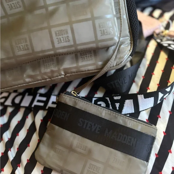 Steve Madden Dark green Backpack NWT! 2fer - Picture 7 of 10